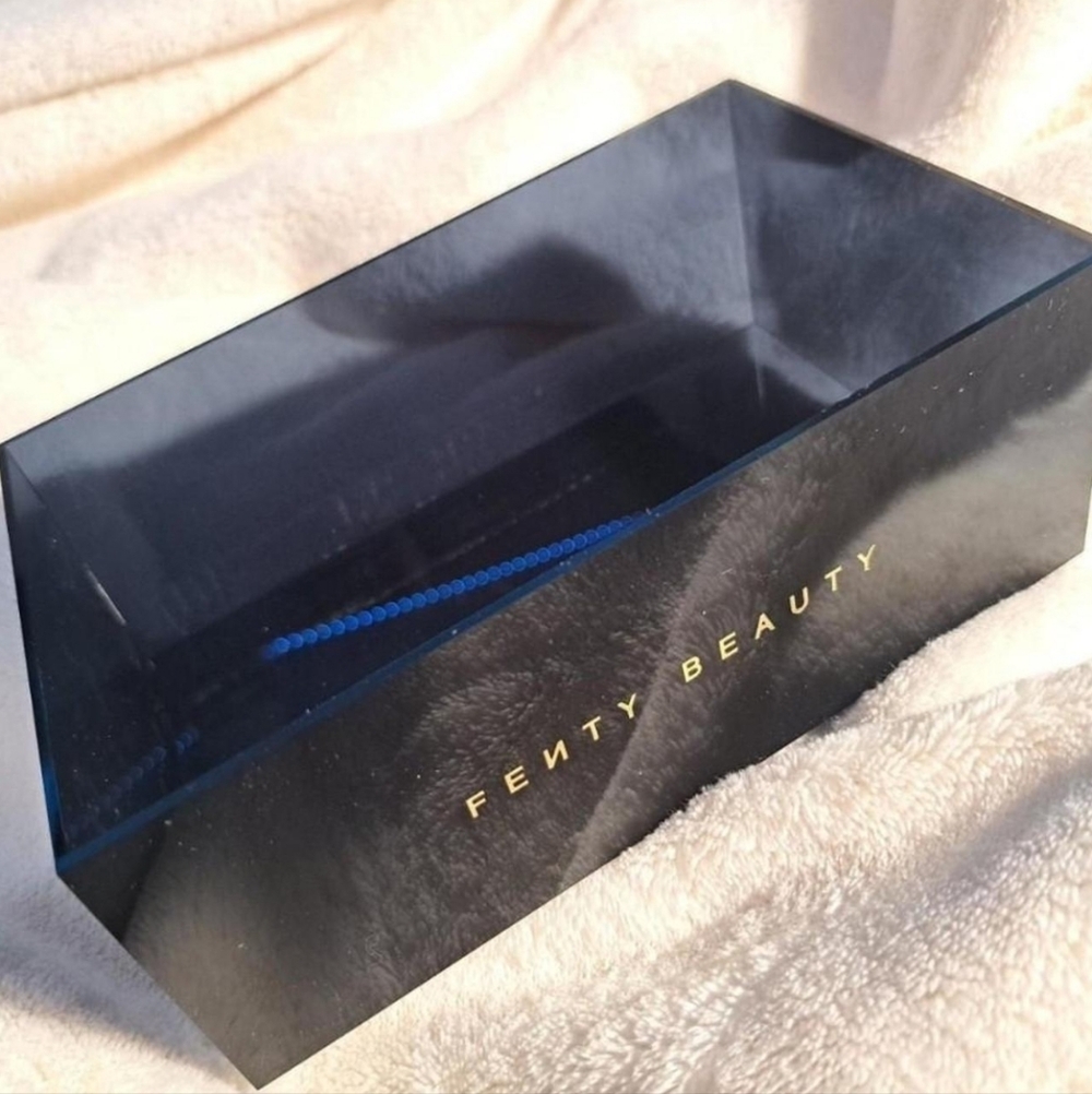 Fenty Beauty Limited Edition 2024 Acrylic Vanity Tray‼️RARE
